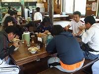 沖縄そばのまち本部町「岸本そば」で昼食